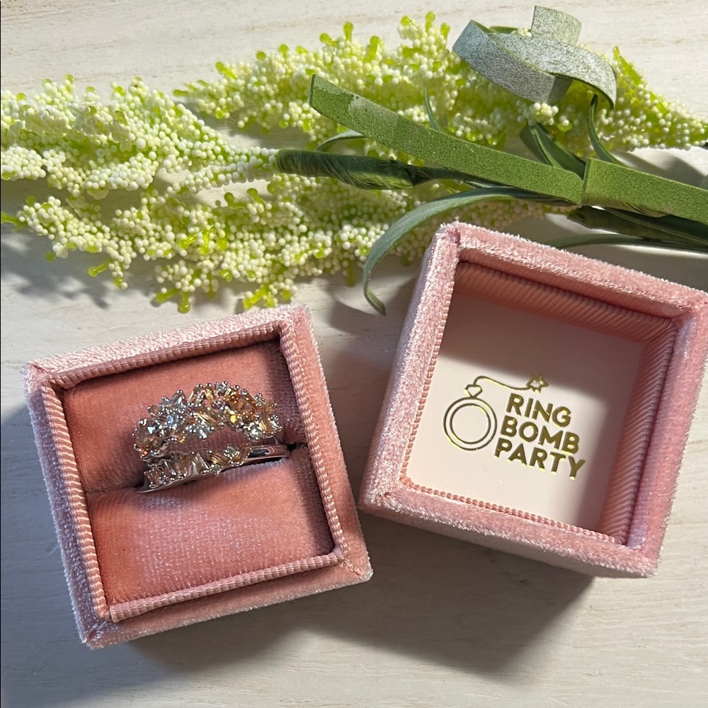 Bomb Party 3 band ring size 8